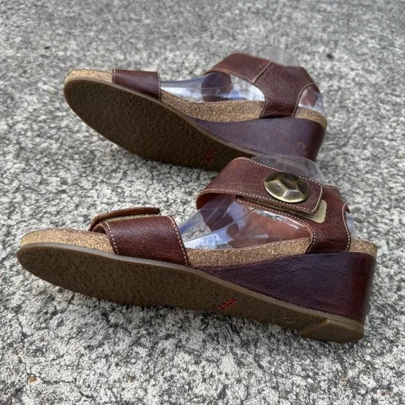 Taos Women's Carousel 3 Tan Leather Wedge Sandals Size 41 US 10 Comfort Casual - Picture 9 of 13